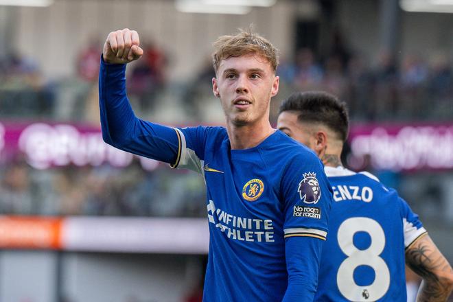 欧协联战报：乌切闪击，德文尼扳平，水晶宫2-2十人古比斯（欧协联速报：乌切闪击、德文尼扳平，水晶宫与十人古比斯2-2战平）