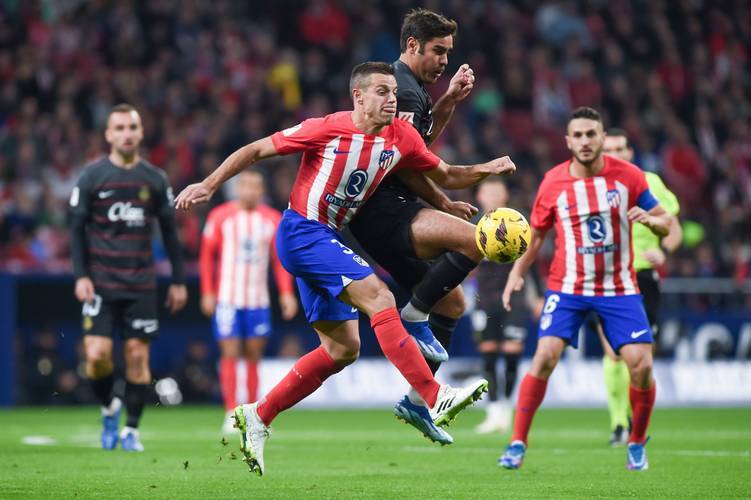 卢尼今日重返勇士主场，现场球迷将获赠一枚印有卢尼卡通照的徽章（卢尼今日回归勇士主场，现场派送卢尼卡通头像徽章）