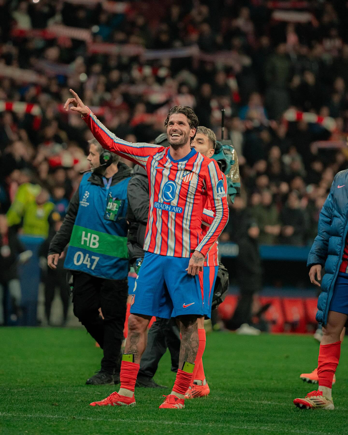 希门尼斯：我们踢了一场好比赛；希望勒诺尔芒能尽快回归（希门尼斯：球队表现出色，盼勒诺尔芒早日复出）