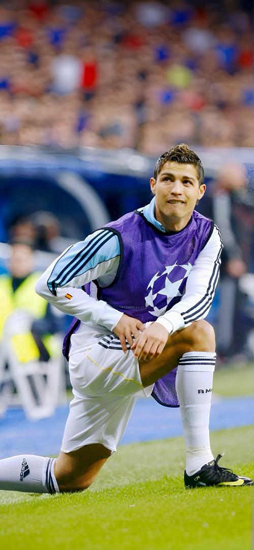 吉文：凯莱赫是欧洲三位最佳门将之一，他始终保持冷静的头脑（吉文：凯莱赫位列欧洲前三门将，始终沉着冷静）