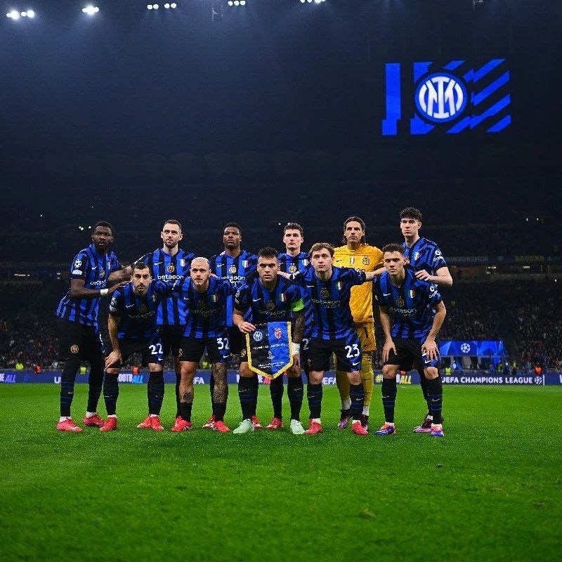 懂球帝12周年120大瞬间1／8决赛：重磅来袭，谁将通往八强？（懂球帝12周年120大瞬间1／8决赛打响：重磅对决，谁能挺进八强？）