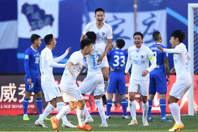 中超赛季最佳比赛候选：两回合京鲁大战在列（中超赛季最佳比赛提名：京鲁两回合对决入选）