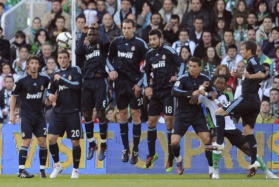 意大利U17国脚坎帕涅洛：我以C罗为榜样，欣赏他的决心和斗志（意大利U17新星坎帕涅洛：C罗是我的榜样，他的决心与斗志令我钦佩）