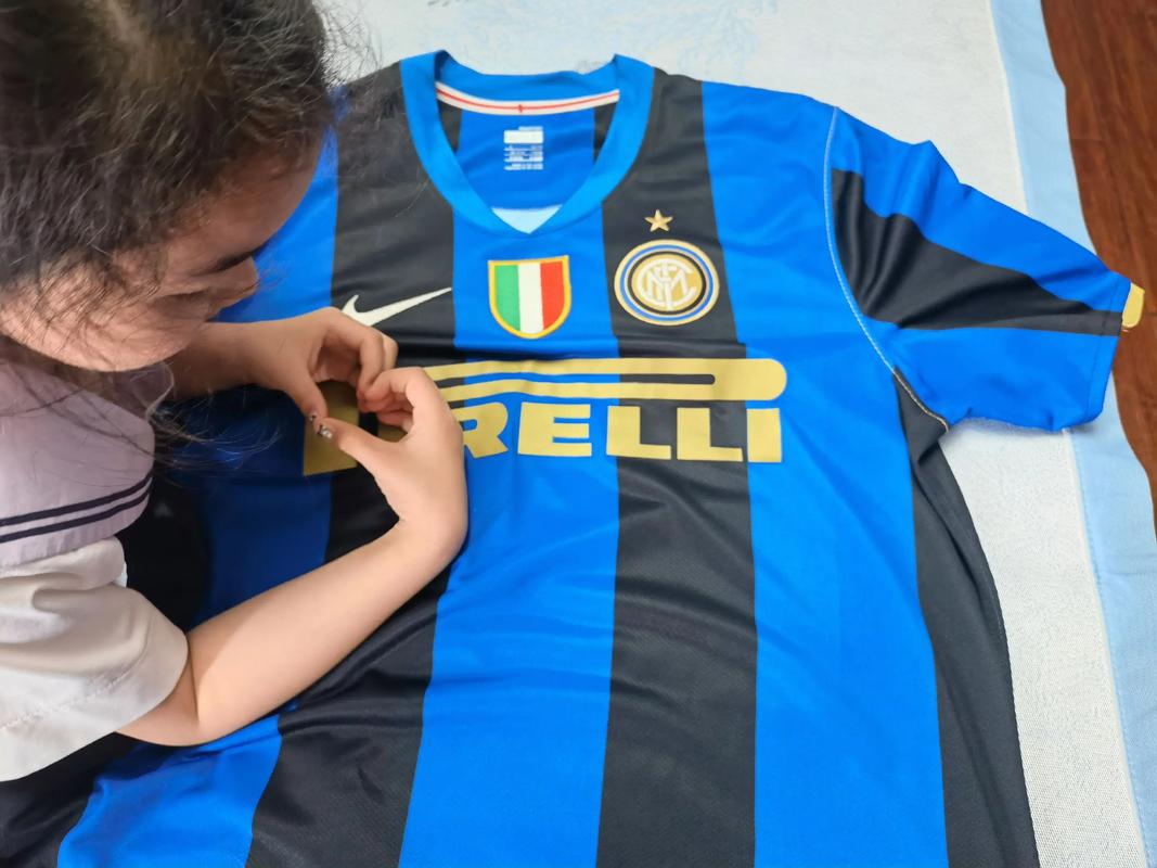 凤凰稳了？过去8次常规赛对阵跳伞蚁，凤凰7胜1负（交手有底气：凤凰近8次常规赛对阵跳伞蚁取得7胜1负）